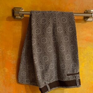 Stylish Brown and White Patterned Belt